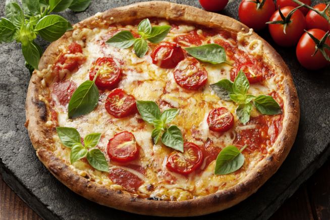 Pomodori Freschi & Basilico Pizza